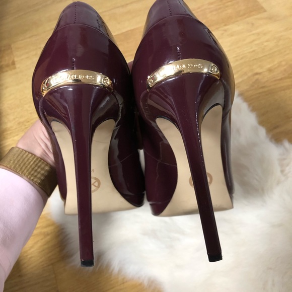 Michael Kors pumps 8 1/2 - Picture 6 of 16